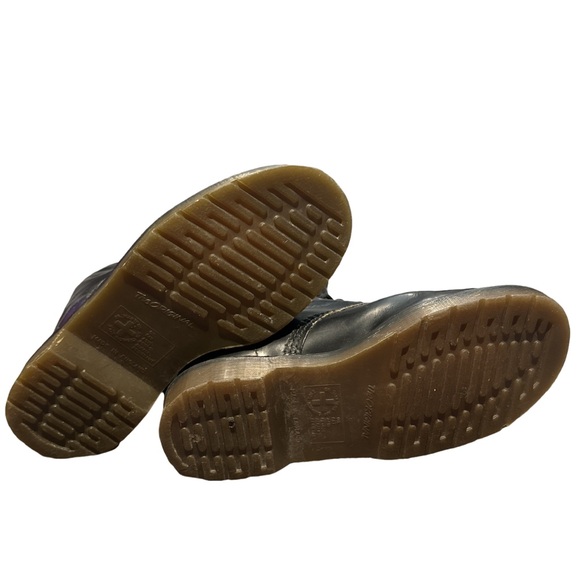 DR MARTEN'S women's 1460 8-eye smooth vintage made in England lace up boots, 6. - Picture 3 of 5